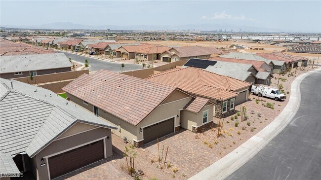 Building Photo - 819 Cottonwood Hl Pl