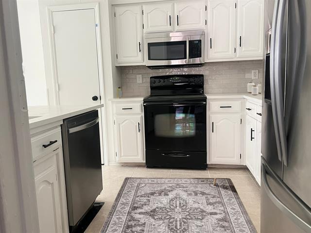 Building Photo - 3642 Foxboro Ln