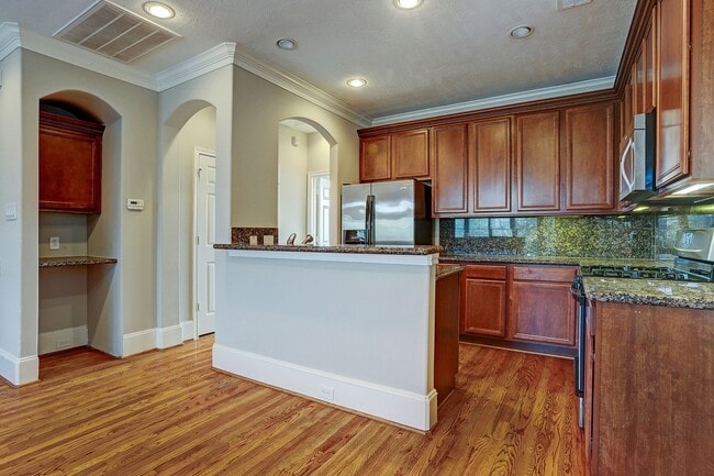 Building Photo - 1765 Aden Mist Dr