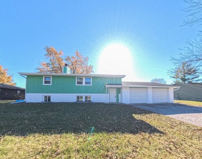 Primary Photo - 2715 Summer Meadows Dr