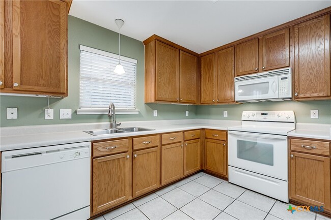 Building Photo - 7707 Wexford Hollow