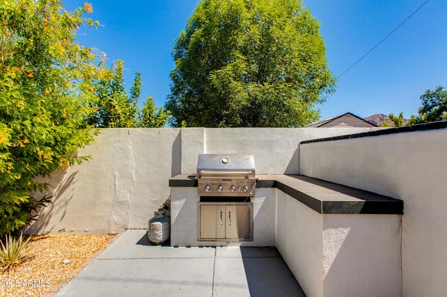 Building Photo - 4110 N 47th St