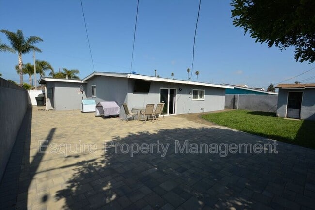 Building Photo - 1500 Ukiah St