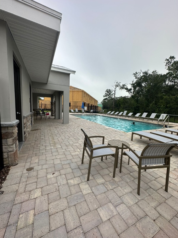 Building Photo - 7433 Stone Crk Trl