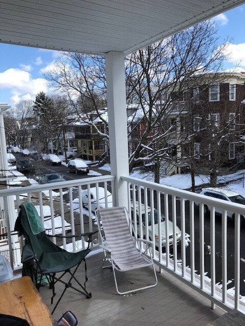 Building Photo - 47 Easton St