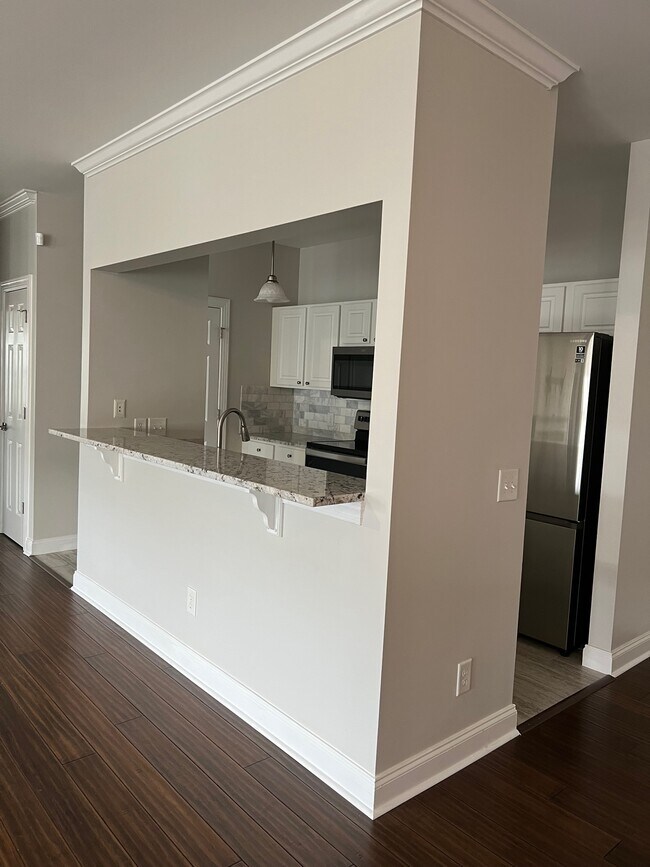 Building Photo - 1945 Tara Ct