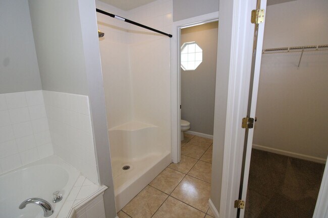 Building Photo - 3BR/2BA Home For Rent