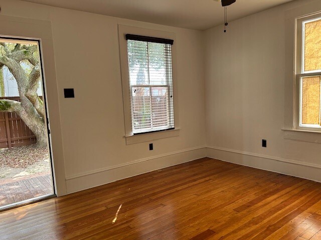 Building Photo - 1212 10th St