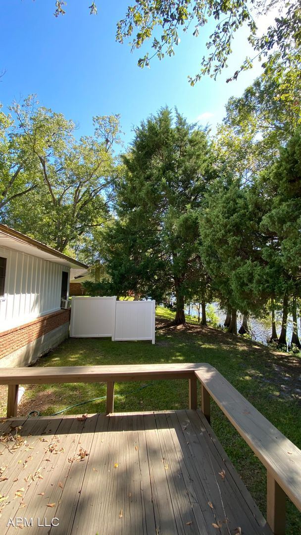 Building Photo - 2 br, 1 bath House - 317 Bayou Oaks Drive