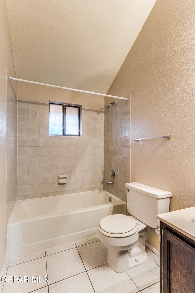 Building Photo - 11181 Loma Grande Dr