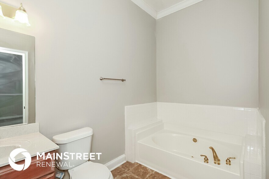 Building Photo - 130 Greenfield Cir