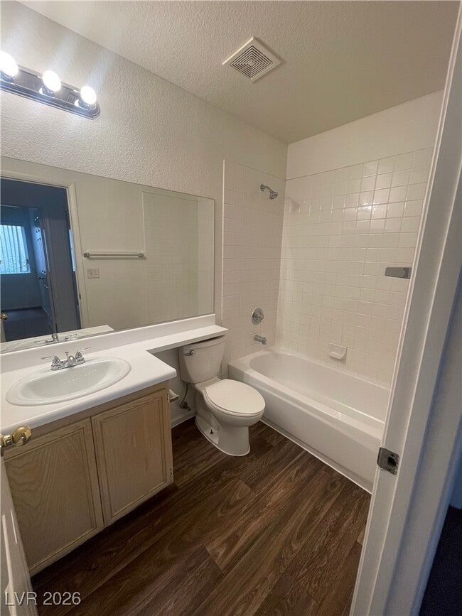 Building Photo - 9020 Valley of Fire Ave