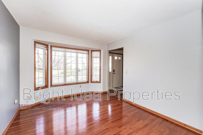 Building Photo - 631 Eagle Ridge Rd