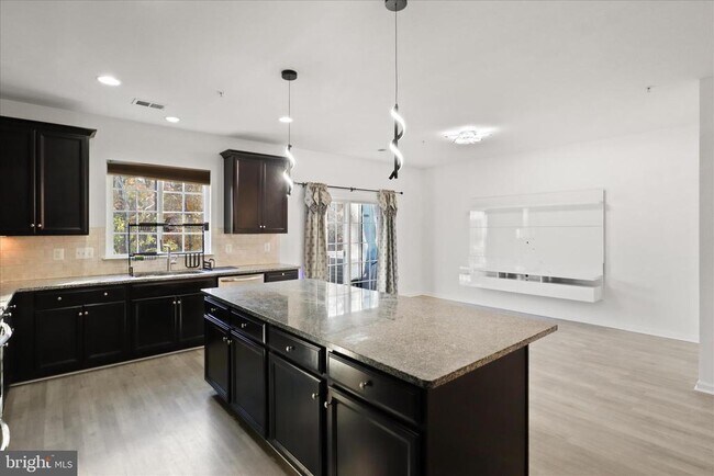 Building Photo - 14766 Malloy Ct