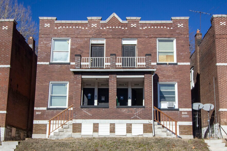 Primary Photo - 2835 Miami St