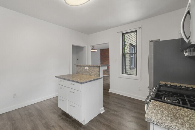 Building Photo - 414 N Euclid Ave