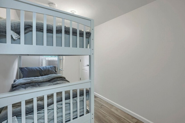 Building Photo - 763 Rte 9W