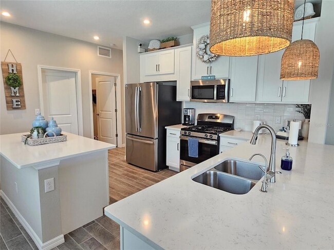 Building Photo - 15285 Shady Palms Ln