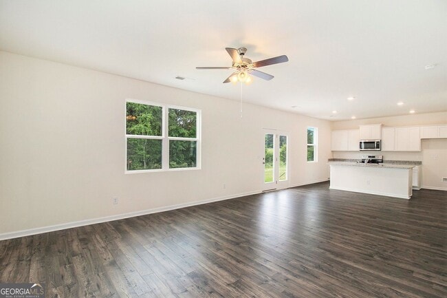 Building Photo - 568 Whitman Ln