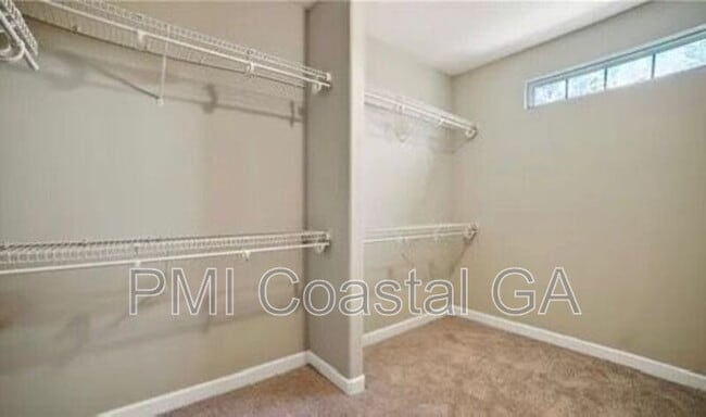 Building Photo - 663 Wyndham Way