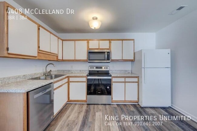 Building Photo - 4408 McClelland Dr