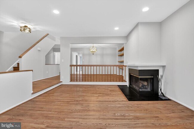 Building Photo - 10949 Whiterim Dr