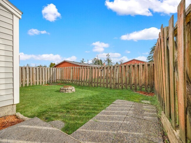 Building Photo - 1536 S Main Ave