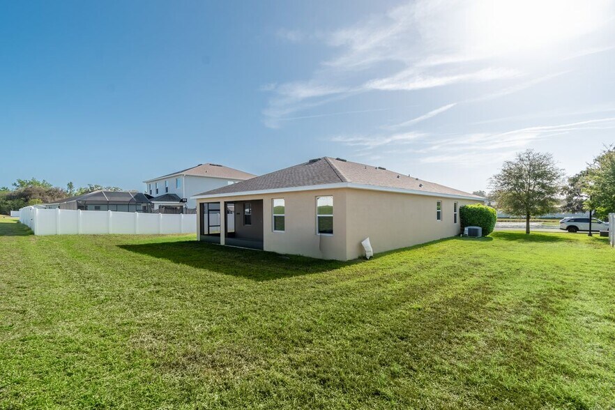 Building Photo - 6278 SW 46th Ave