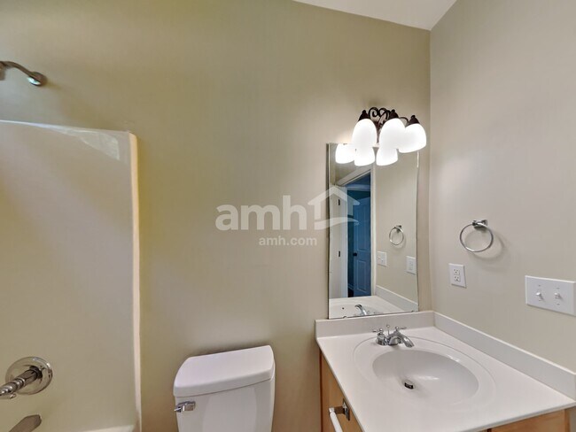 Building Photo - 7355 Sedgebrook Dr W