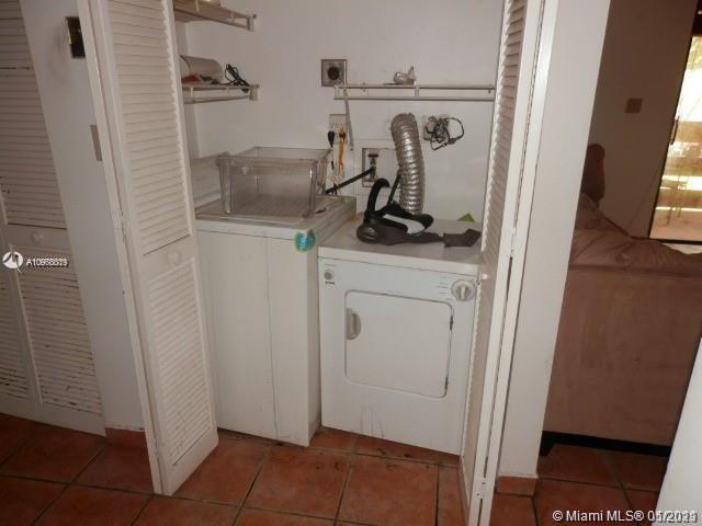 Building Photo - 8999 SW 123rd Ct
