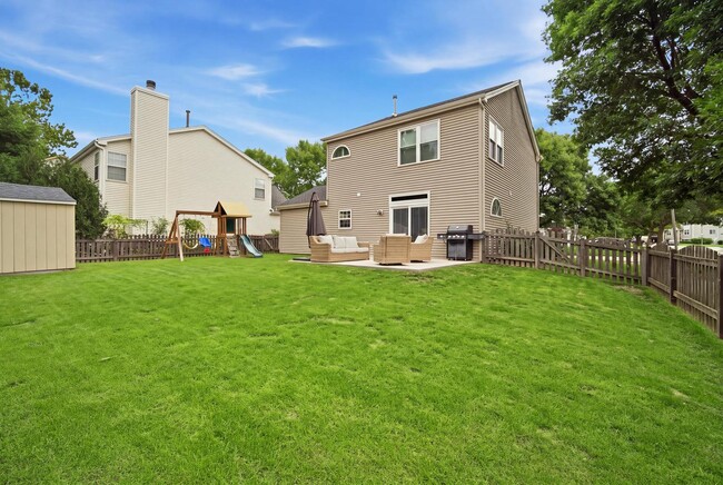 Building Photo - 843 Newbury Ct