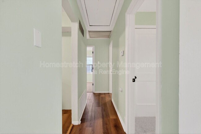 Building Photo - 437 Lancashire Rd