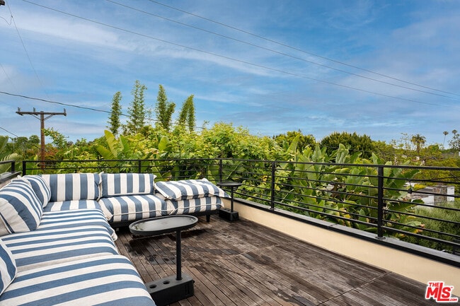 Building Photo - 4118 Higuera St