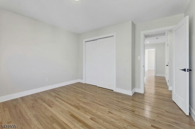 Building Photo - 535 Orchard Ave