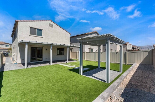 Building Photo - Luxury Home with Solar Panels Included!