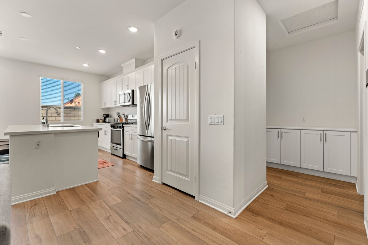 Building Photo - 14623 Gulfstream Ln