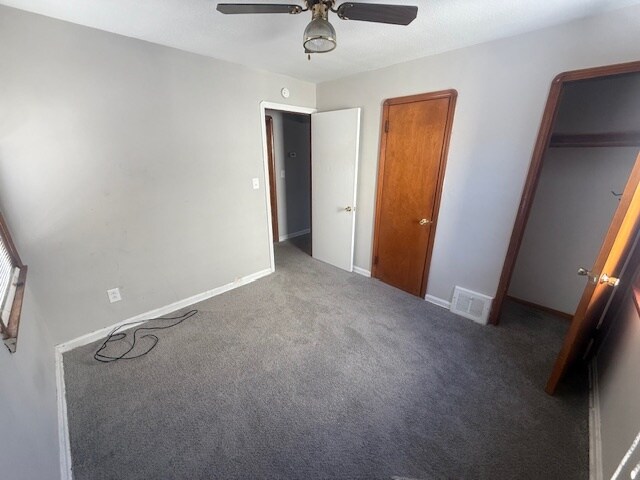 Building Photo - 15818 Maplewood Ave