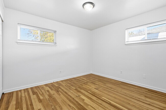 Building Photo - 24609 Flower Ave