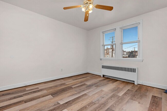 Building Photo - 3706 W Franklin St