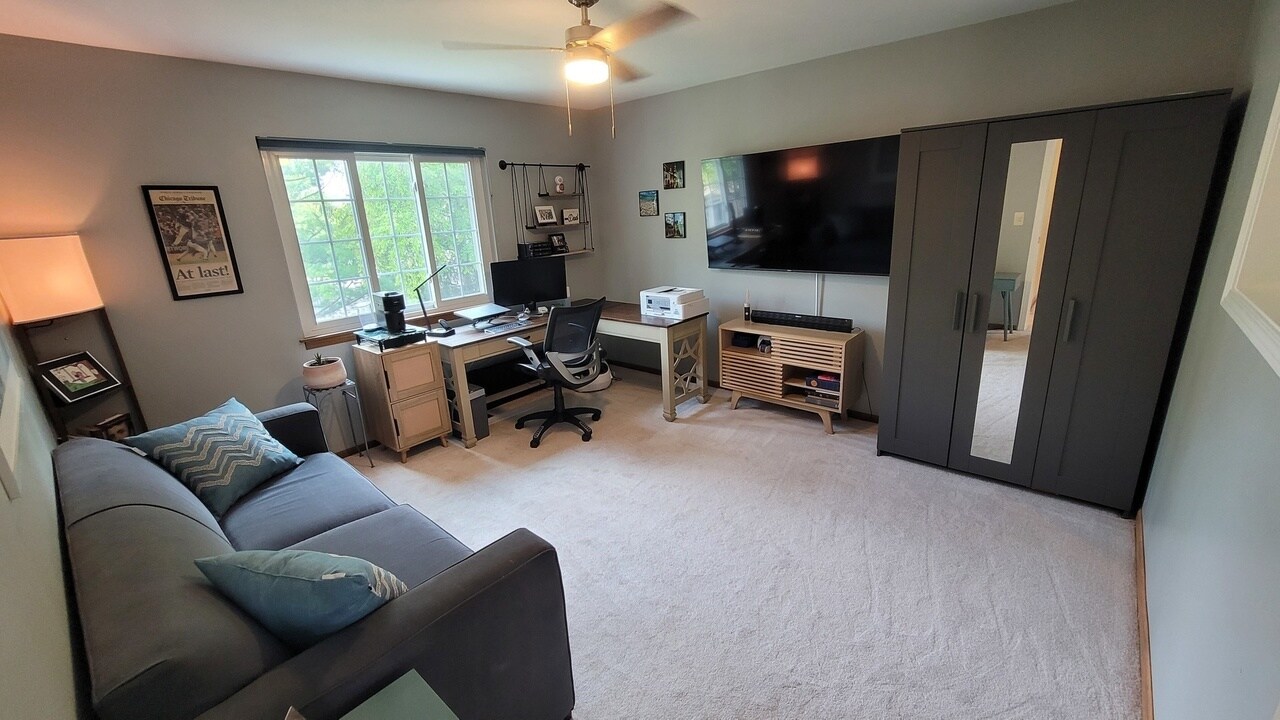 Building Photo - 3885 Thornberry Way