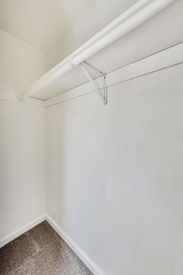 Building Photo - 897 Northrup St