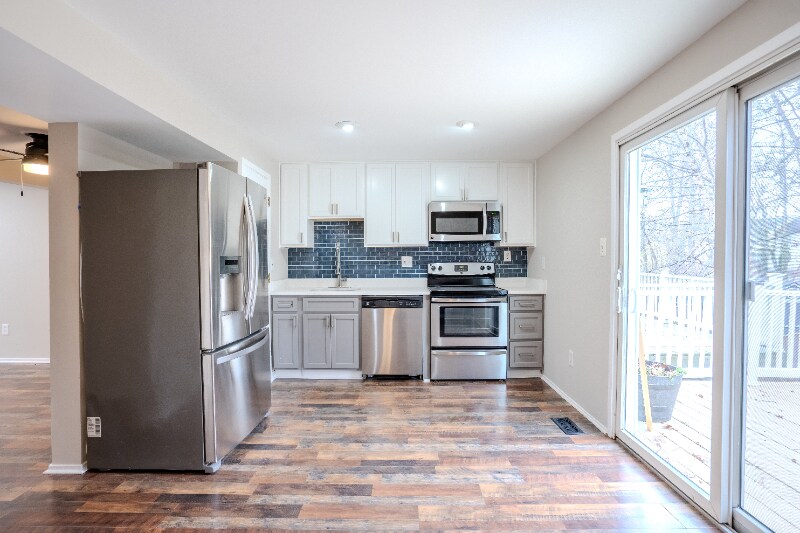 Building Photo - 8505 Castlemill Cir