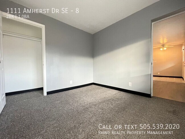 Building Photo - 1111 Amherst Dr SE