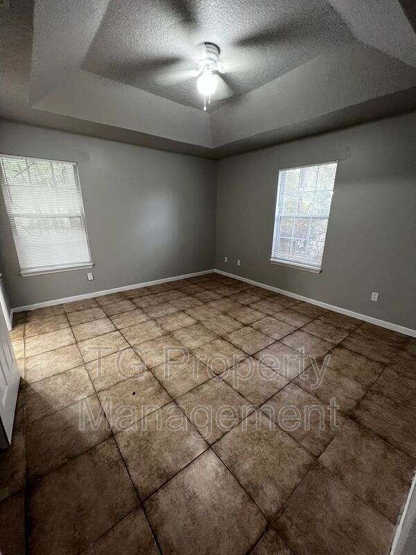 Building Photo - 7651 Bob O Link Rd