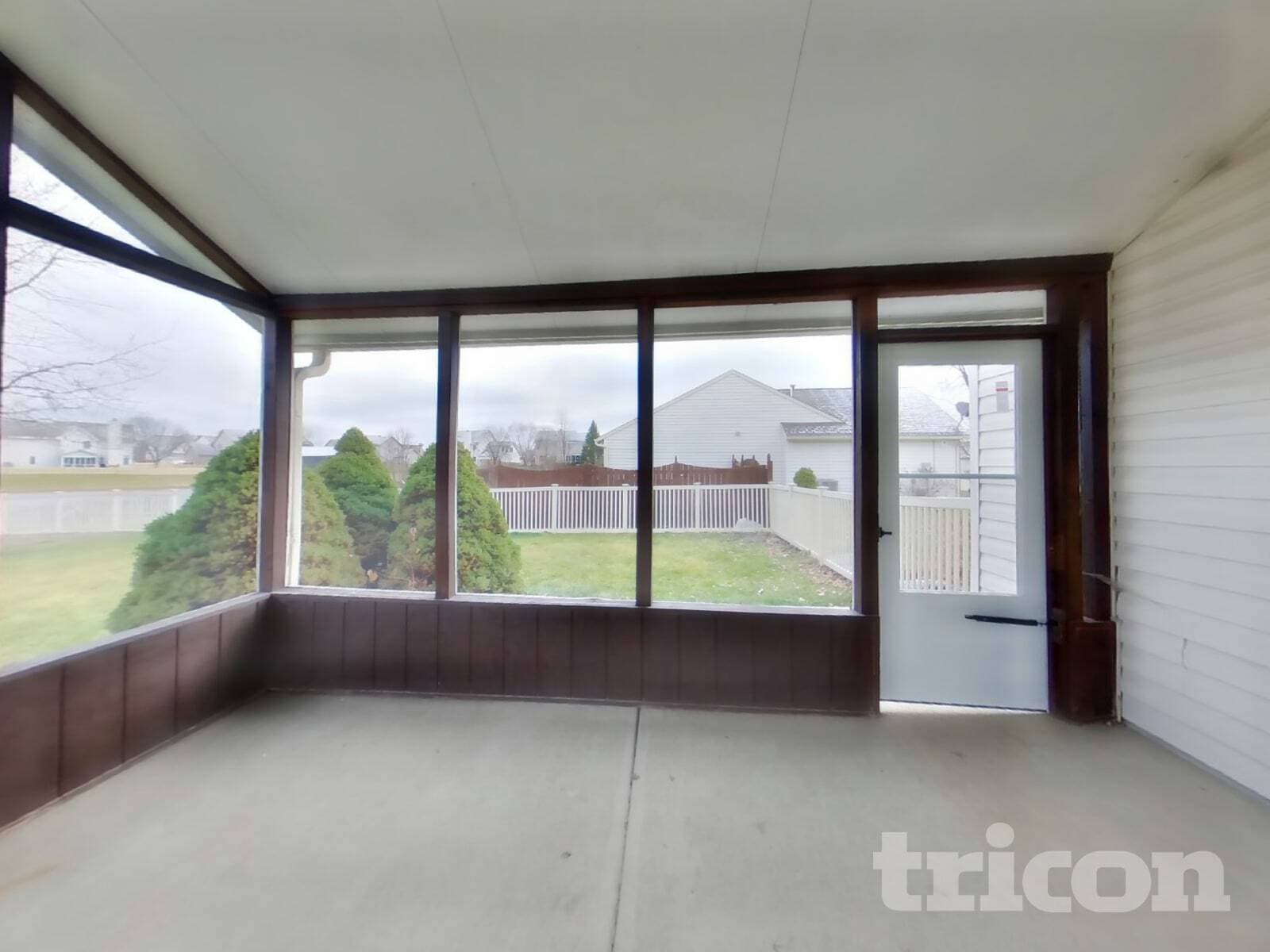 Building Photo - 1197 Kinross Dr