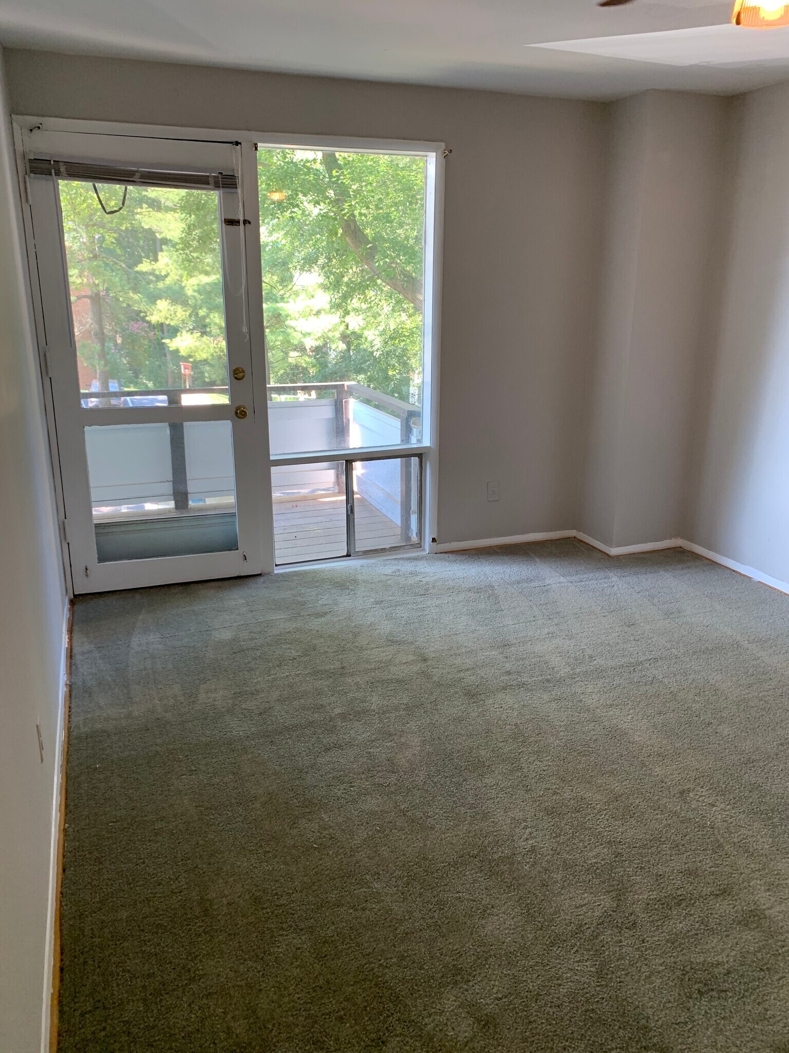 Building Photo - 7509 Spring Lake Dr