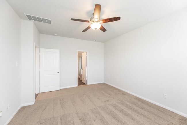 Building Photo - 2931 Orchid Ranch Dr