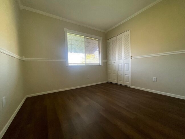 Building Photo - 1849 SE Rainier Rd