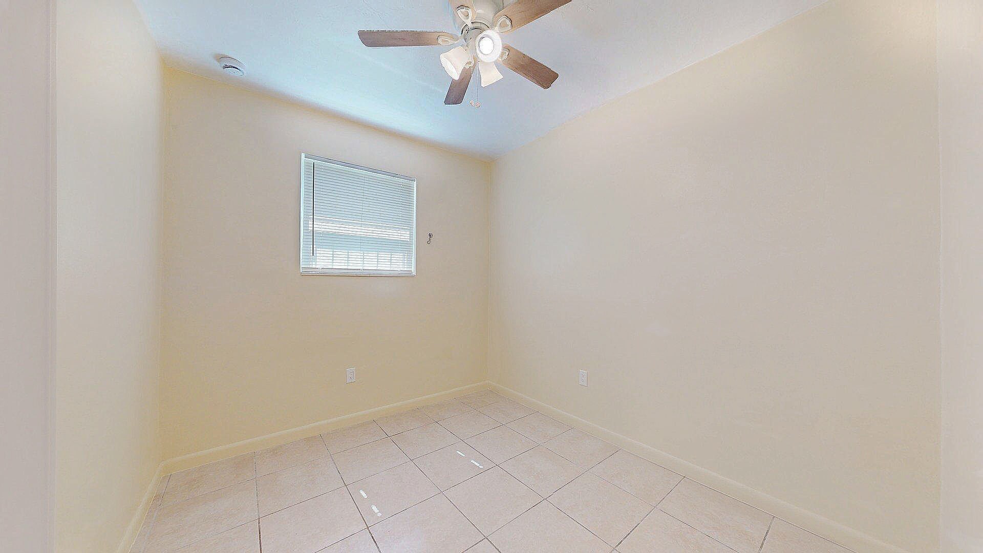 Building Photo - 830 NW 3rd St