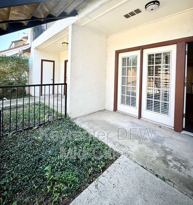 Primary Photo - 13219 Emily Rd